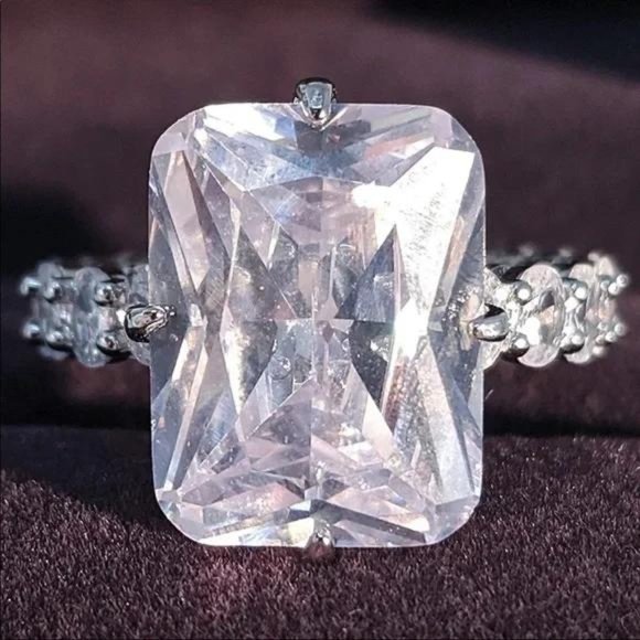 Jewelry - NEW 925 STERLING SILVER DIAMOND CUSHION RING